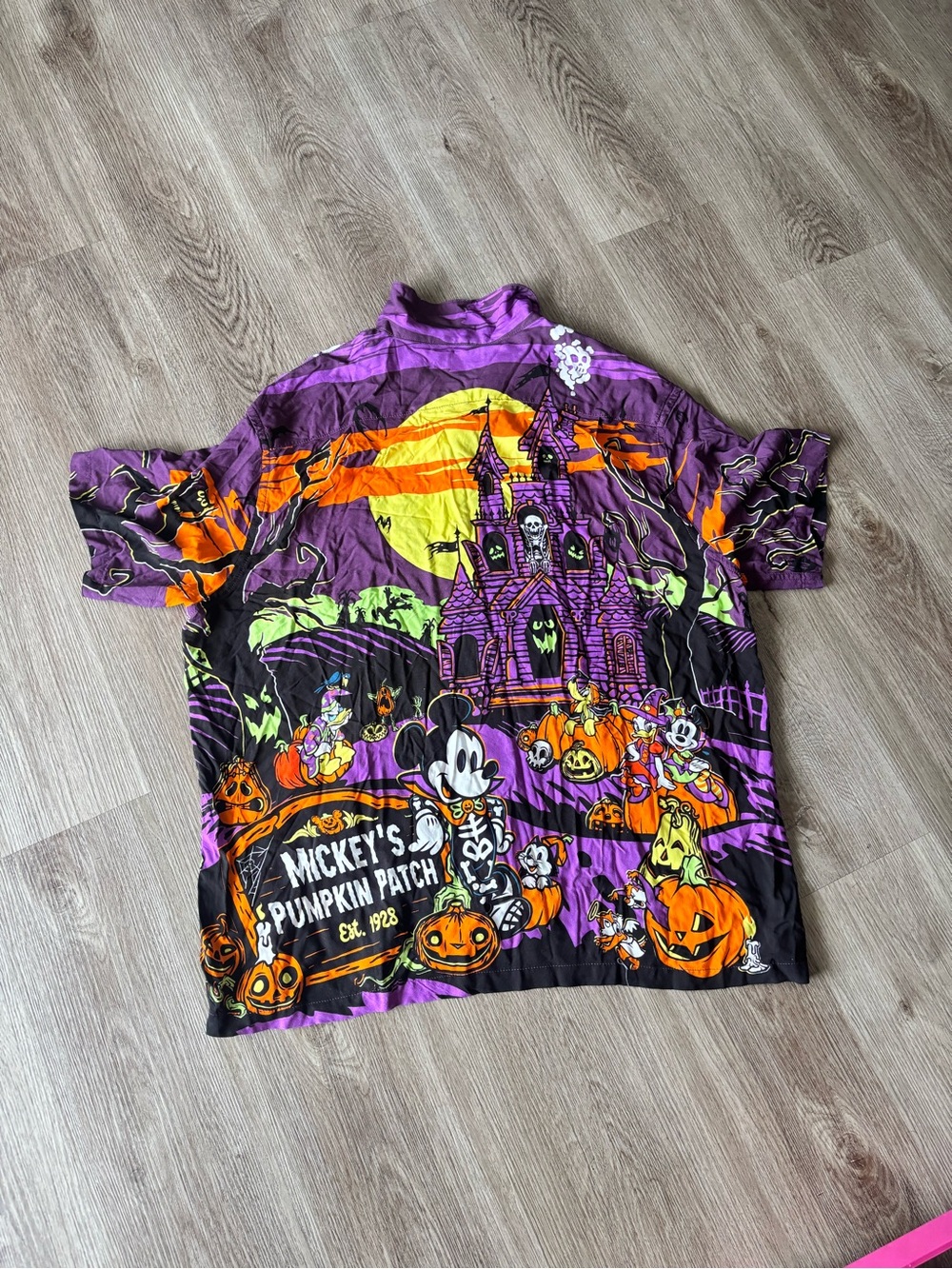 Mickey Mouse & Friends Halloween WovenShort Sleeve Graphic Disney Store - Picture 7 of 7